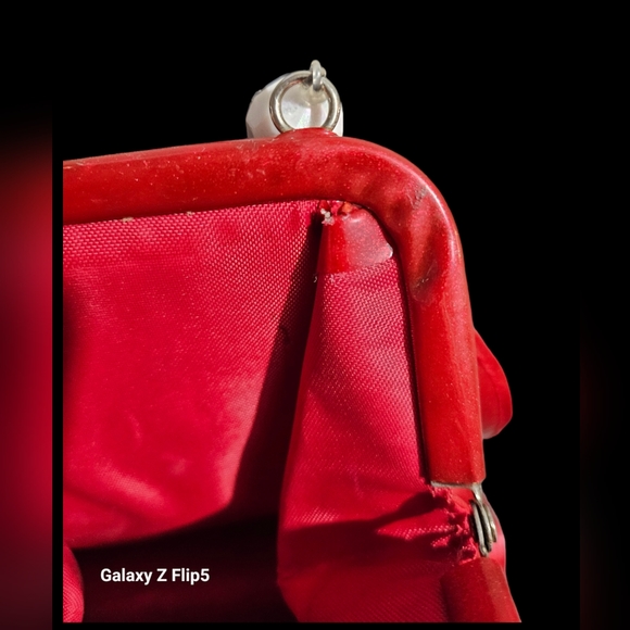 Minnie Mouse little girl red purse with polka dots - Picture 2 of 9